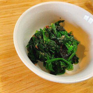 海苔の風味で減塩できる♪ほうれん草ののり和え